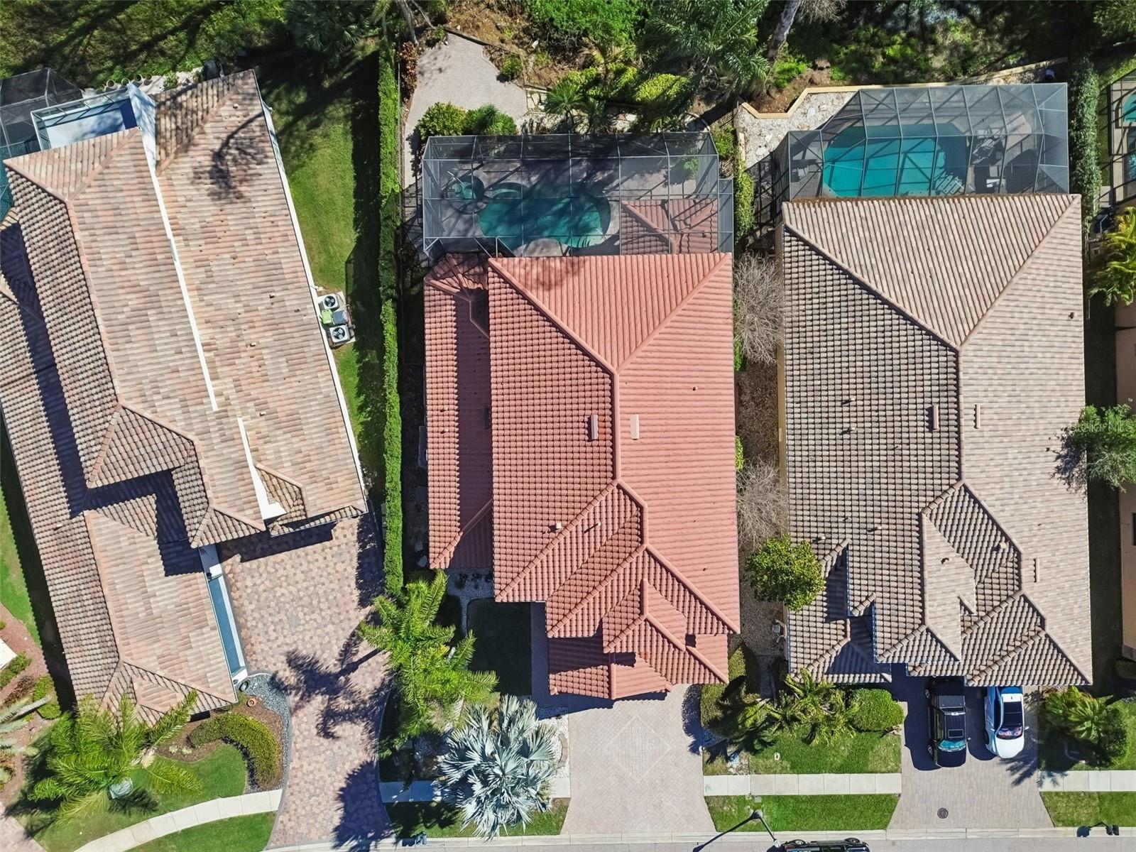 Listing photo id 95 for 2630 Grand Lakeside Drive