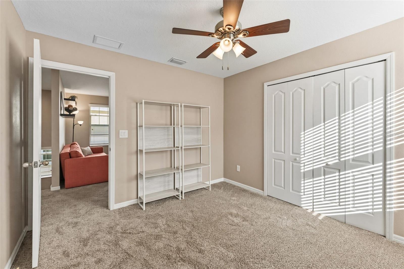 Listing photo id 19 for 6058 Fishhawk Crossing Boulevard