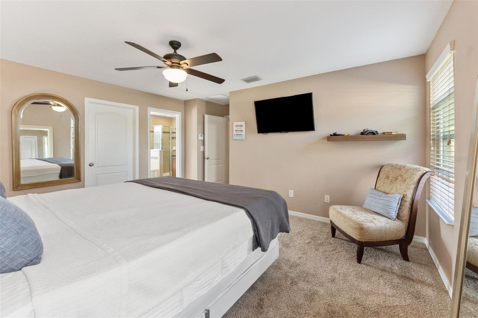 Listing photo id 21 for 6058 Fishhawk Crossing Boulevard