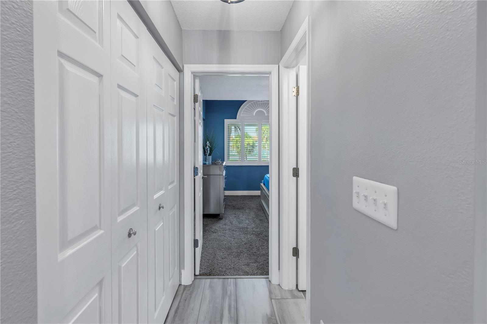 Image 29 of 80 For 117 Yacht Club Lane