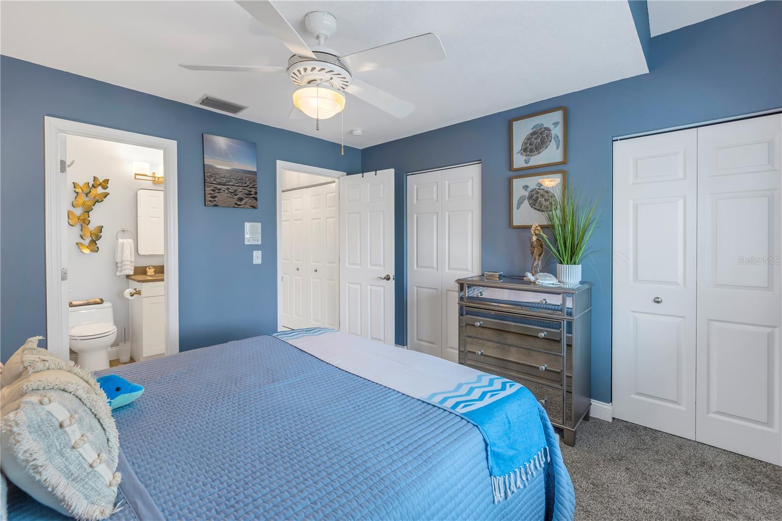 Image 32 of 80 For 117 Yacht Club Lane