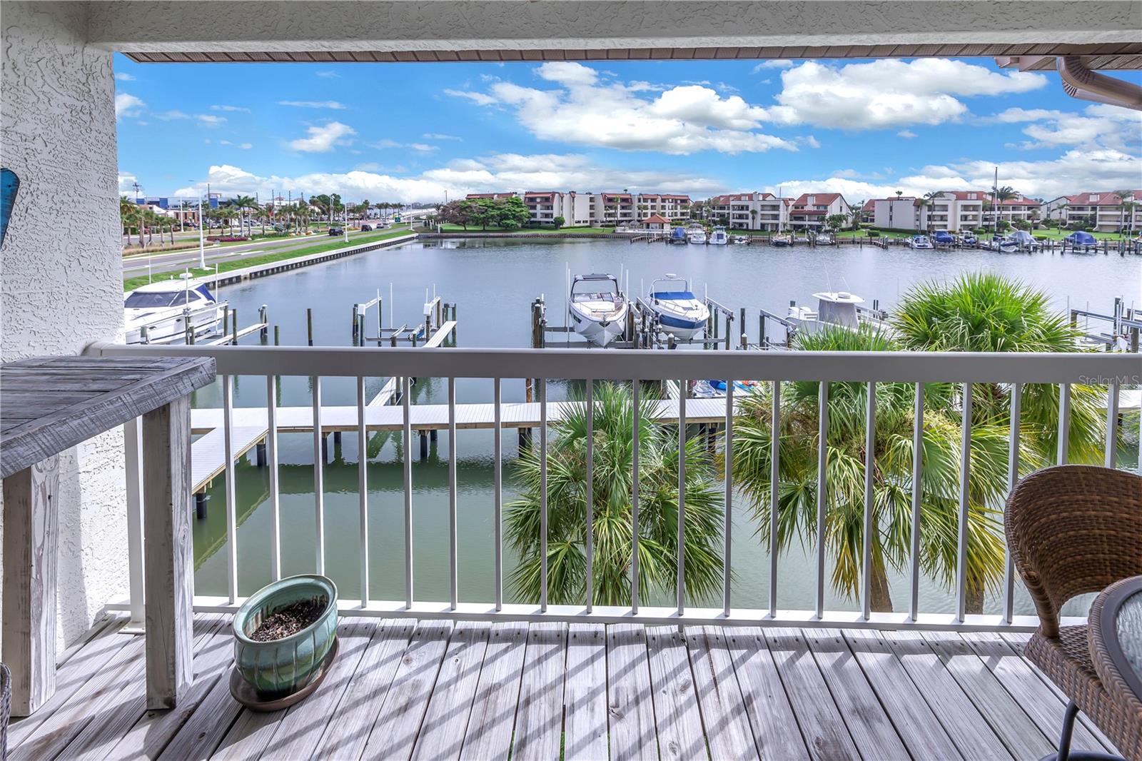 Image 40 of 80 For 117 Yacht Club Lane