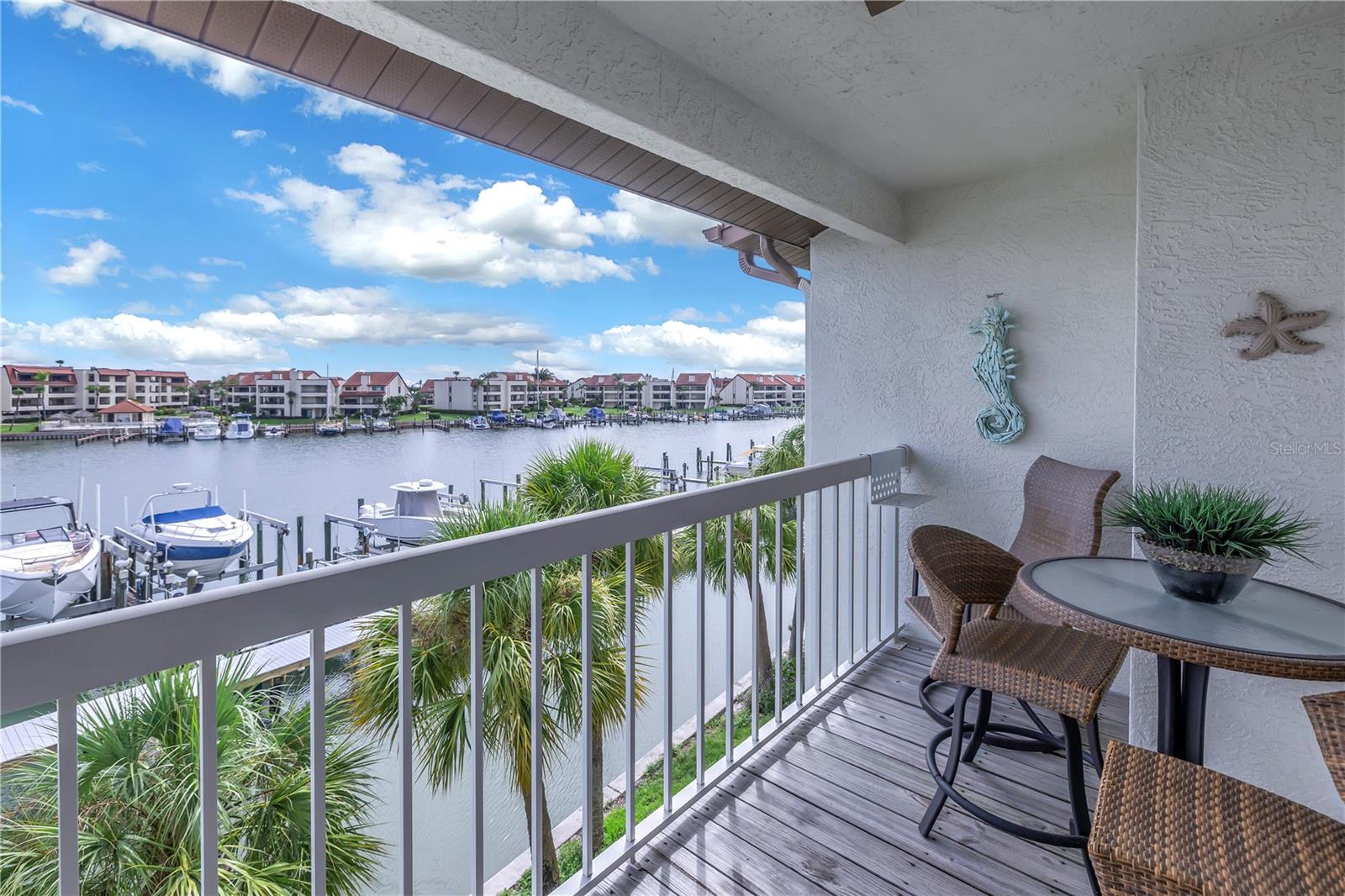 Image 41 of 80 For 117 Yacht Club Lane