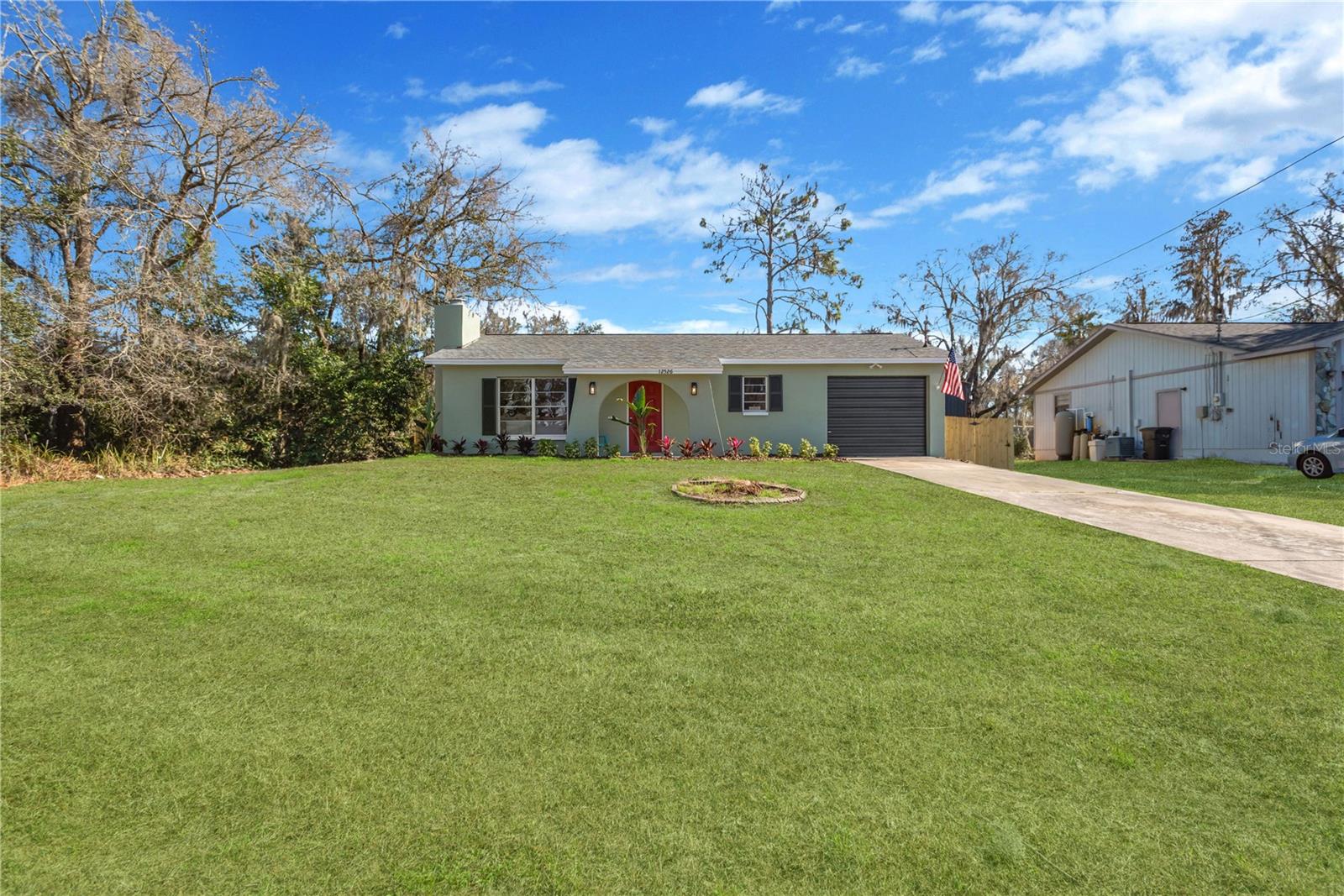 Listing photo id 10 for 12526 Lacey Drive