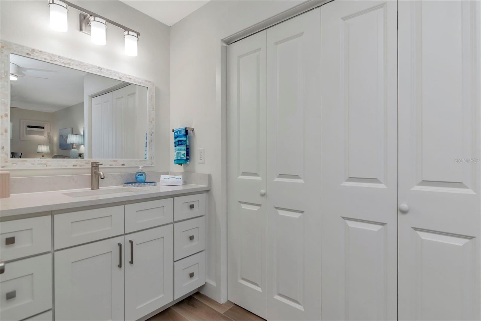 Image 25 of 39 For 2700 Gulf Boulevard W2