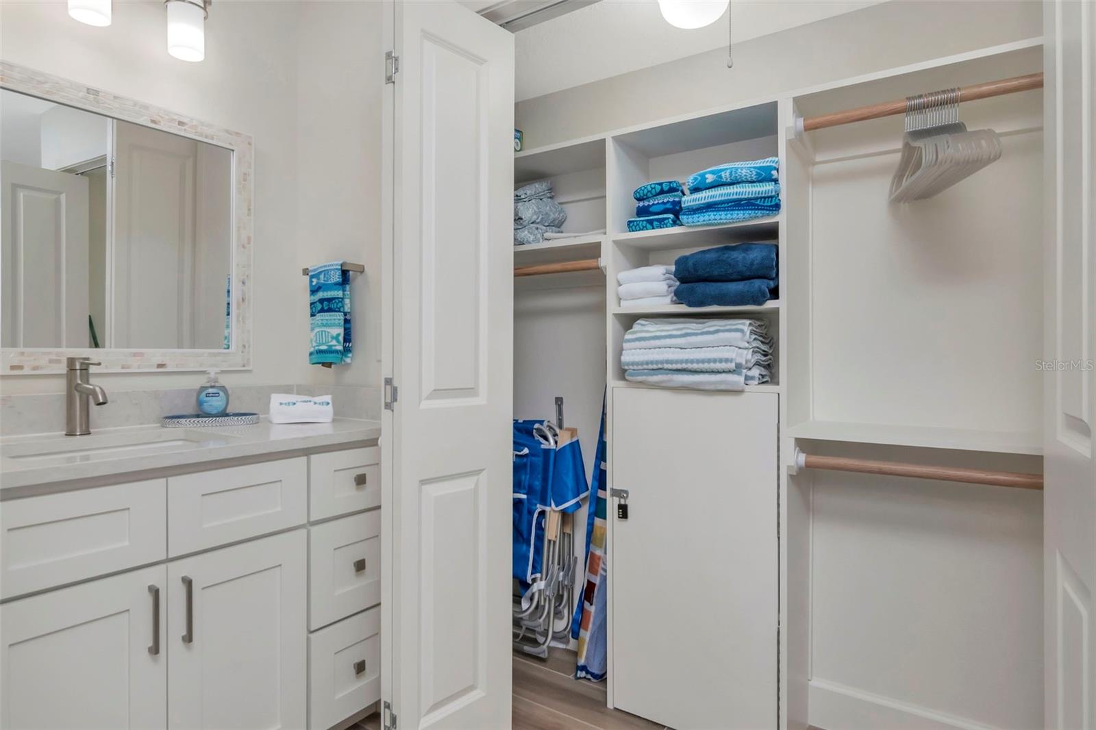 Image 28 of 39 For 2700 Gulf Boulevard W2