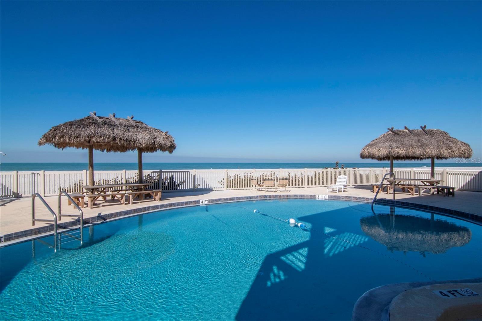 Image 31 of 39 For 2700 Gulf Boulevard W2