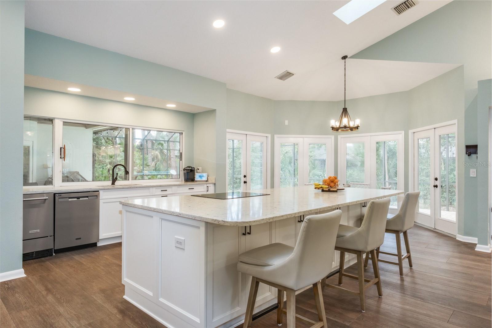 Image 27 of 90 For 110 Woodglen Court