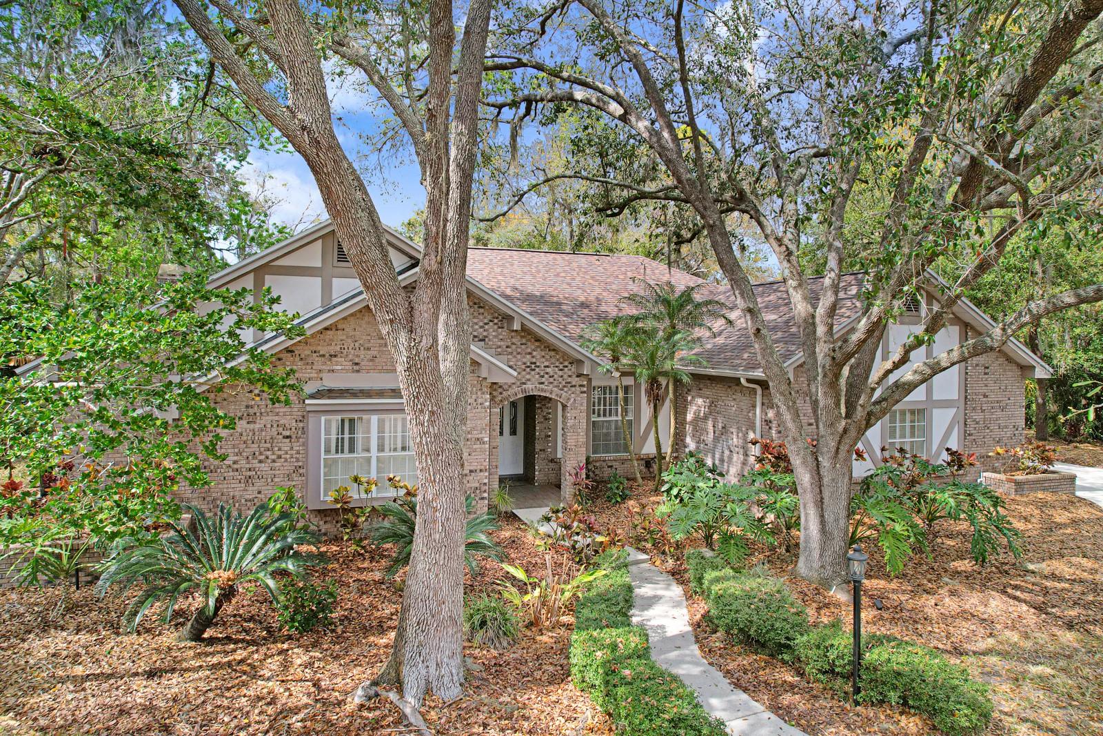 Image 3 of 90 For 110 Woodglen Court