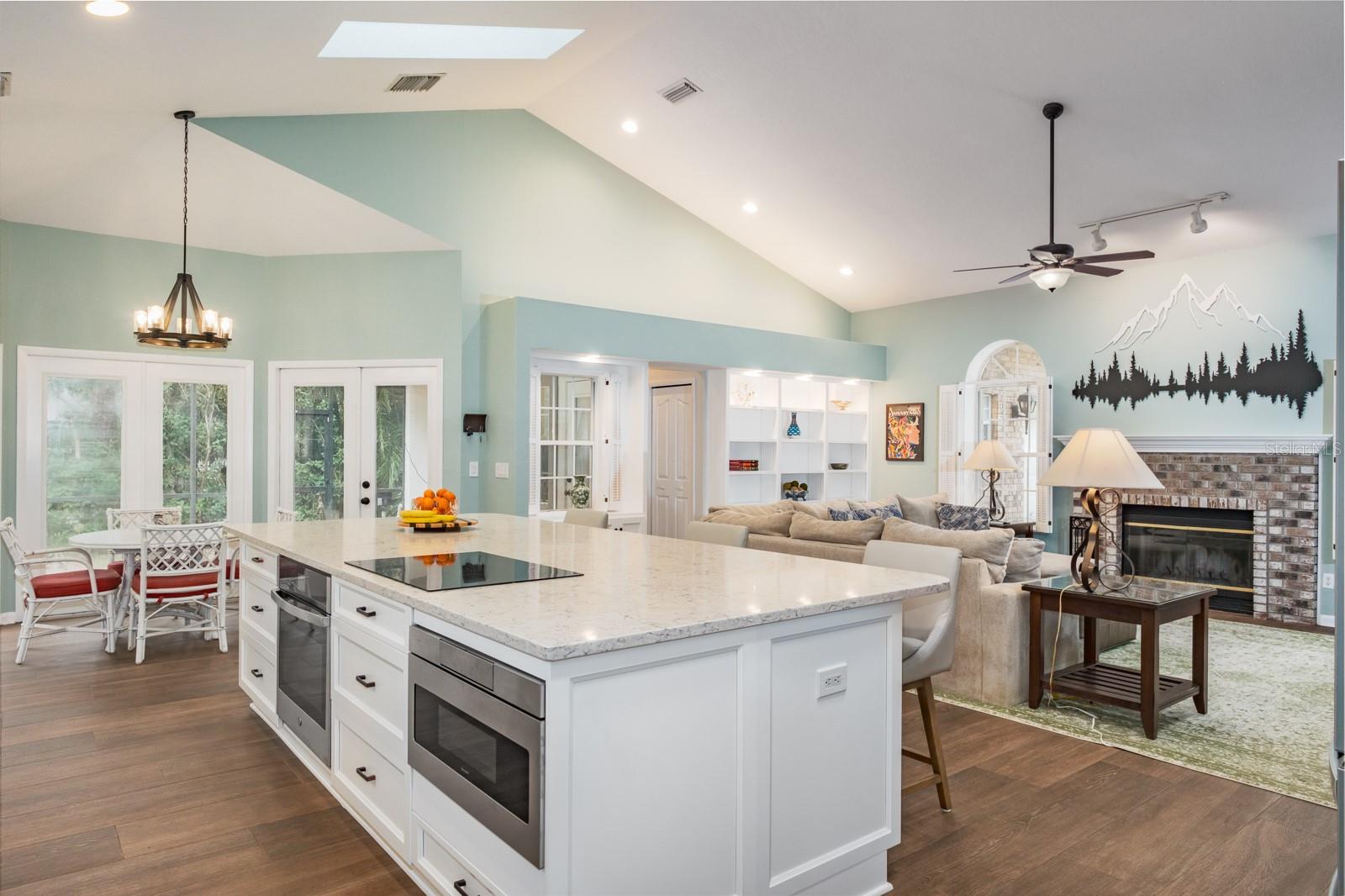 Image 30 of 90 For 110 Woodglen Court