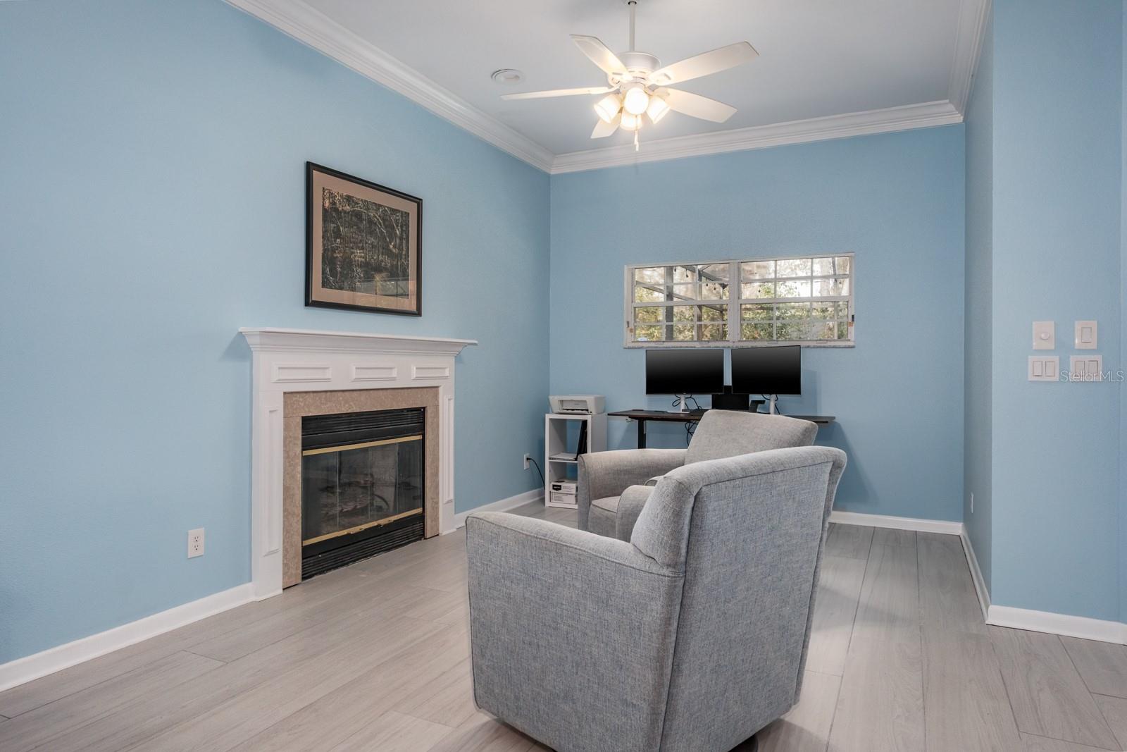 Image 41 of 90 For 110 Woodglen Court