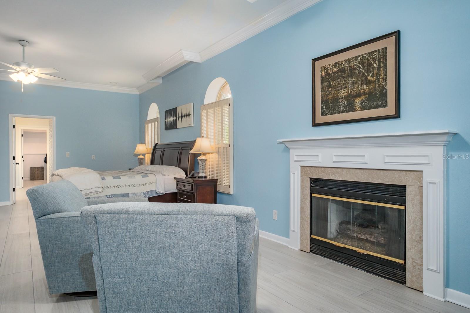 Image 42 of 90 For 110 Woodglen Court