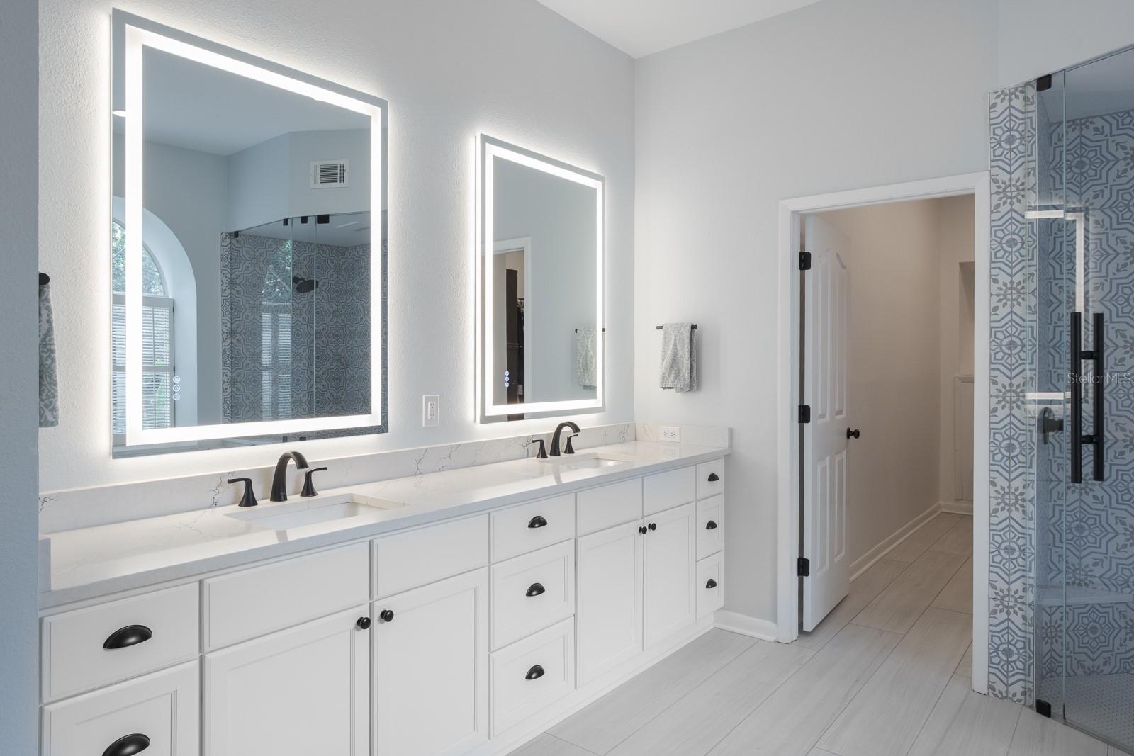 Image 46 of 90 For 110 Woodglen Court