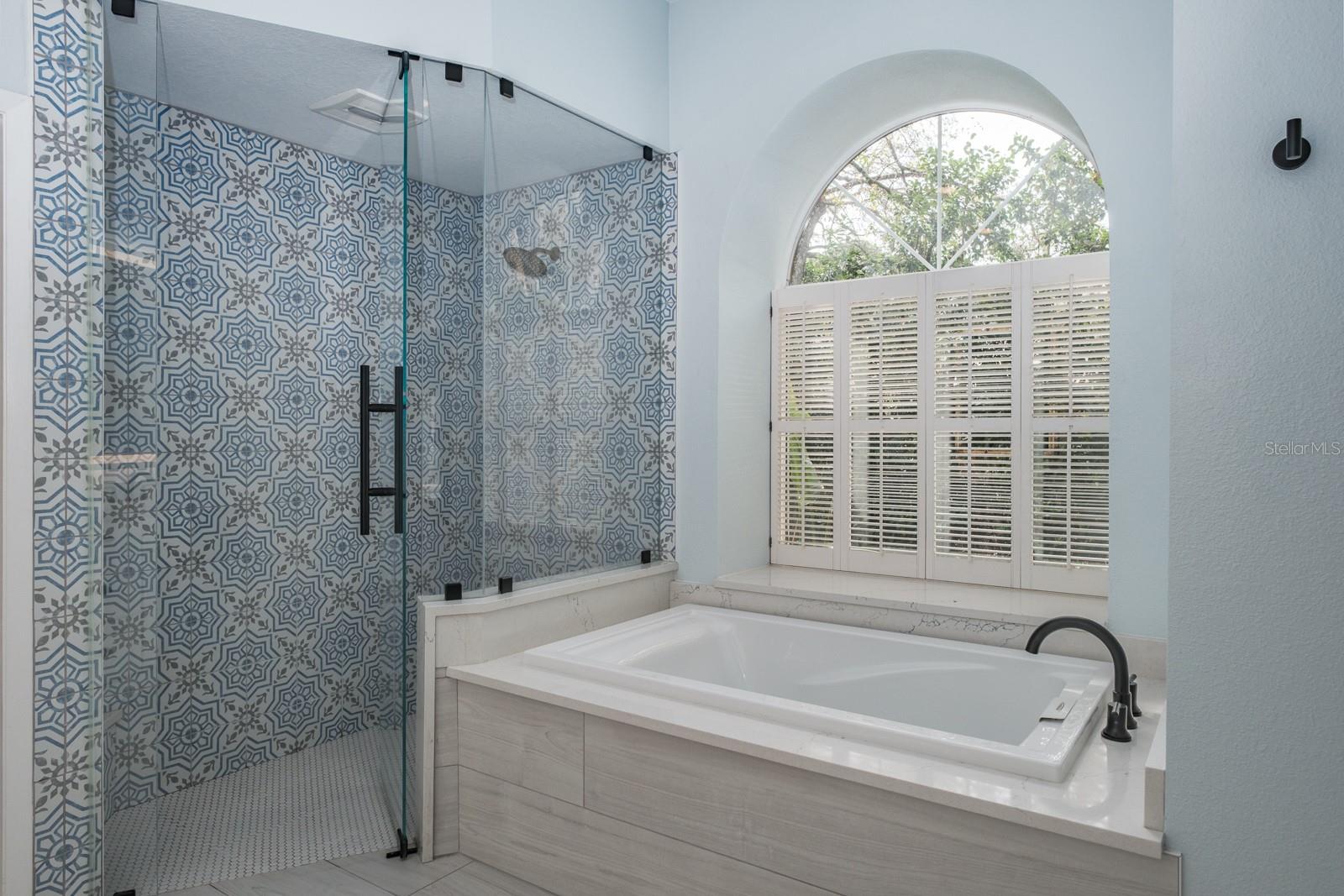 Image 47 of 90 For 110 Woodglen Court