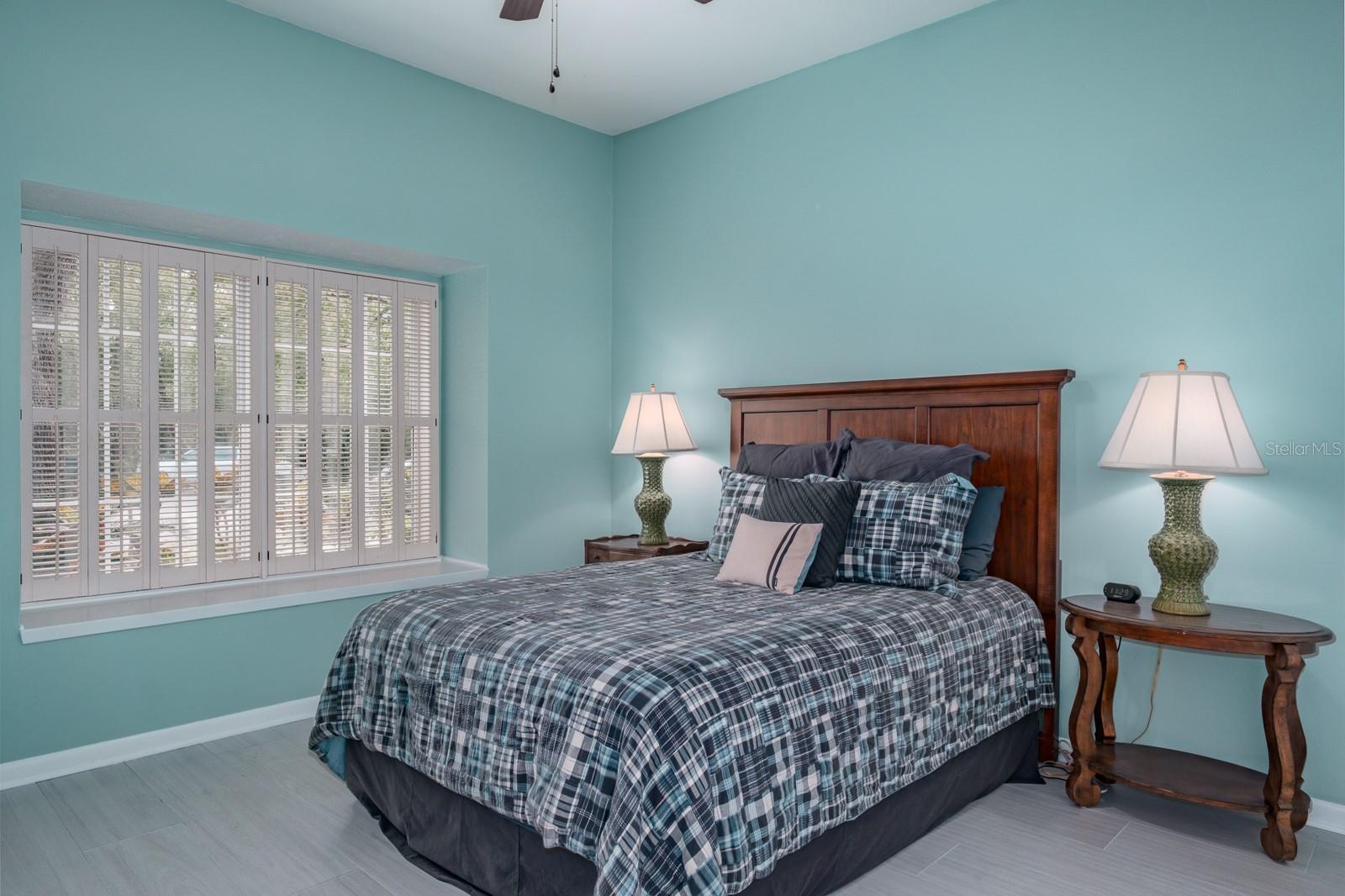 Image 52 of 90 For 110 Woodglen Court