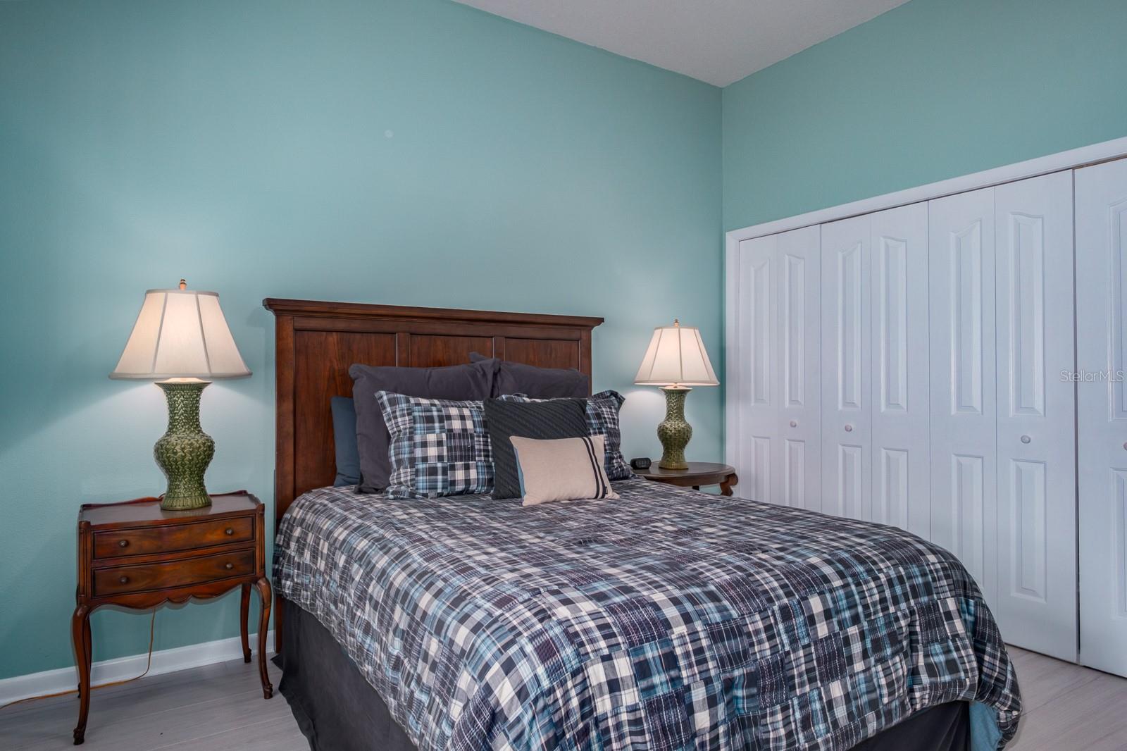 Image 54 of 90 For 110 Woodglen Court