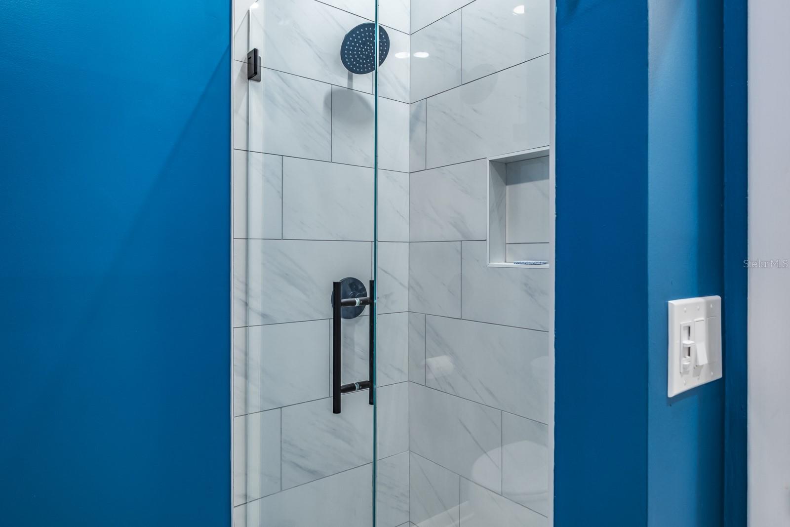 Image 56 of 90 For 110 Woodglen Court