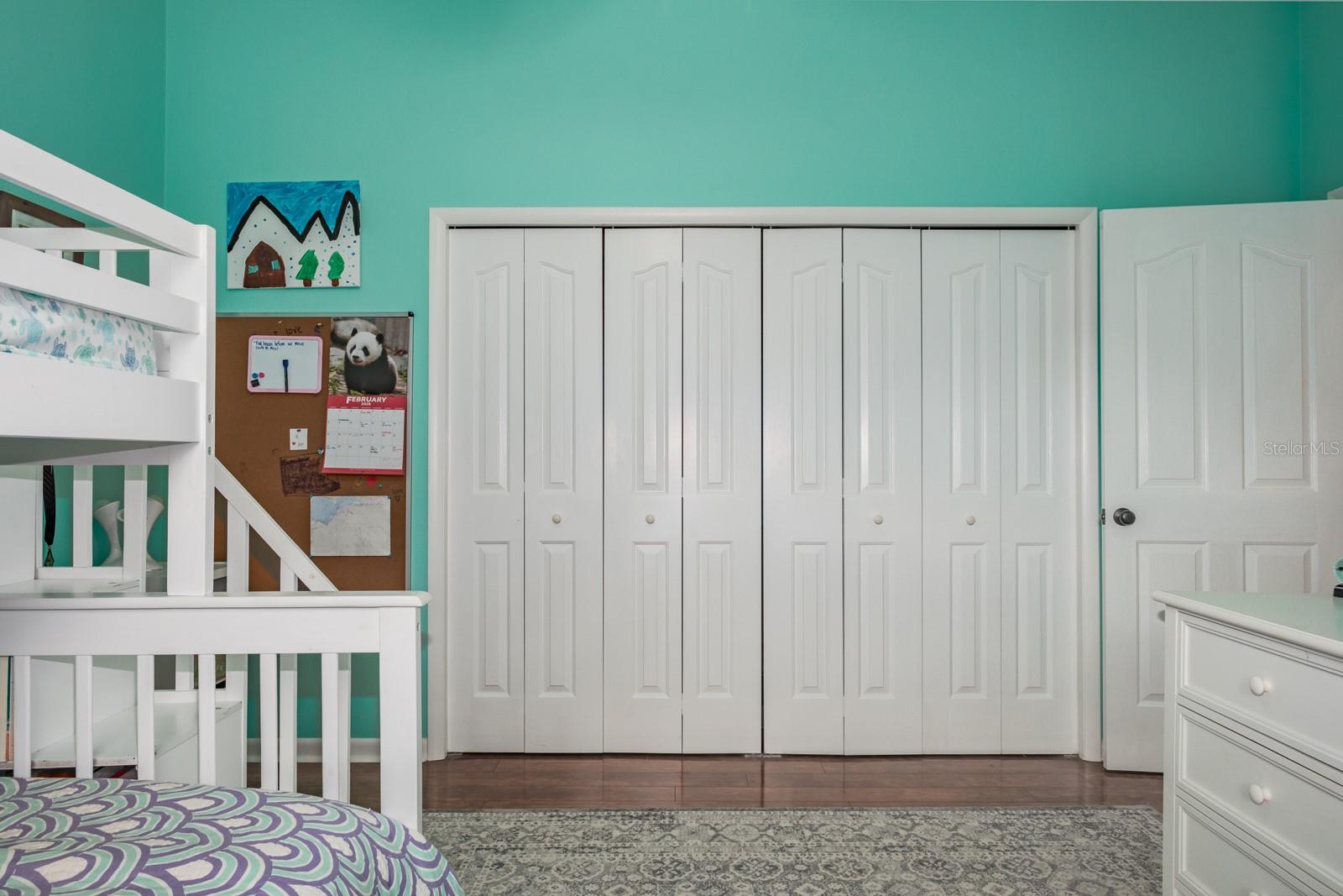 Image 62 of 90 For 110 Woodglen Court