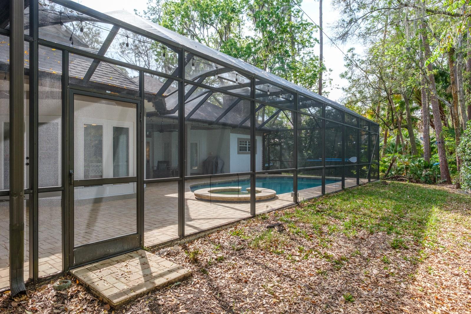 Image 73 of 90 For 110 Woodglen Court