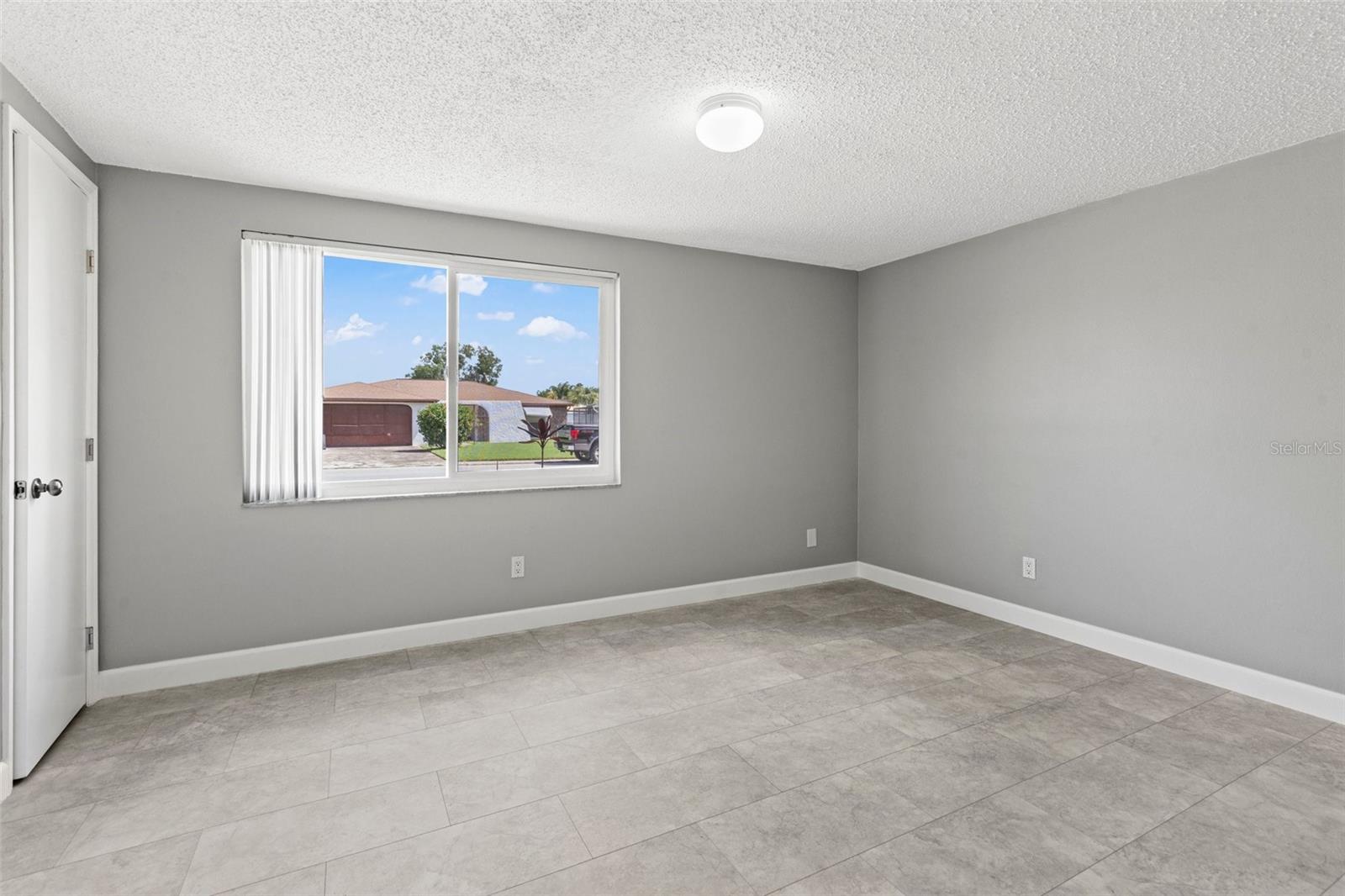 Image 10 of 25 For 6120 Westport Drive