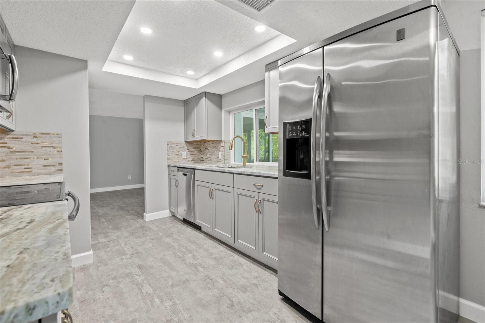 Image 7 of 25 For 6120 Westport Drive