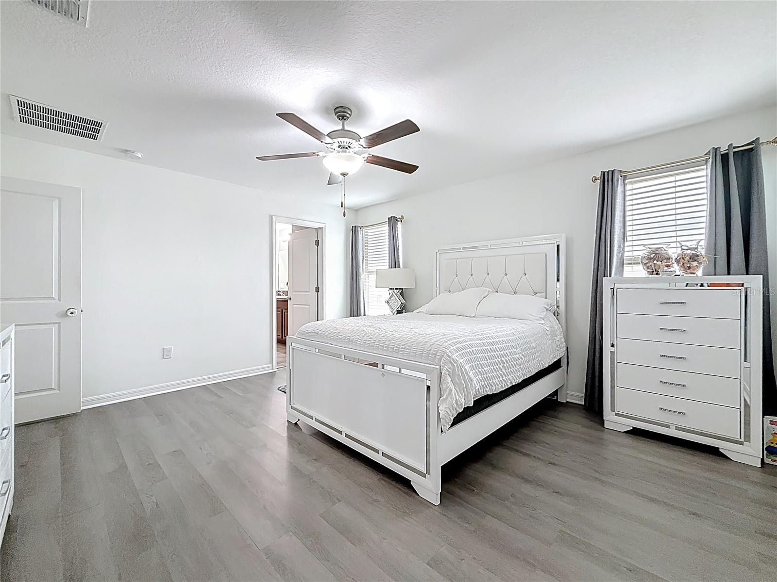 Image 40 of 53 For 12728 Lemon Pepper Drive