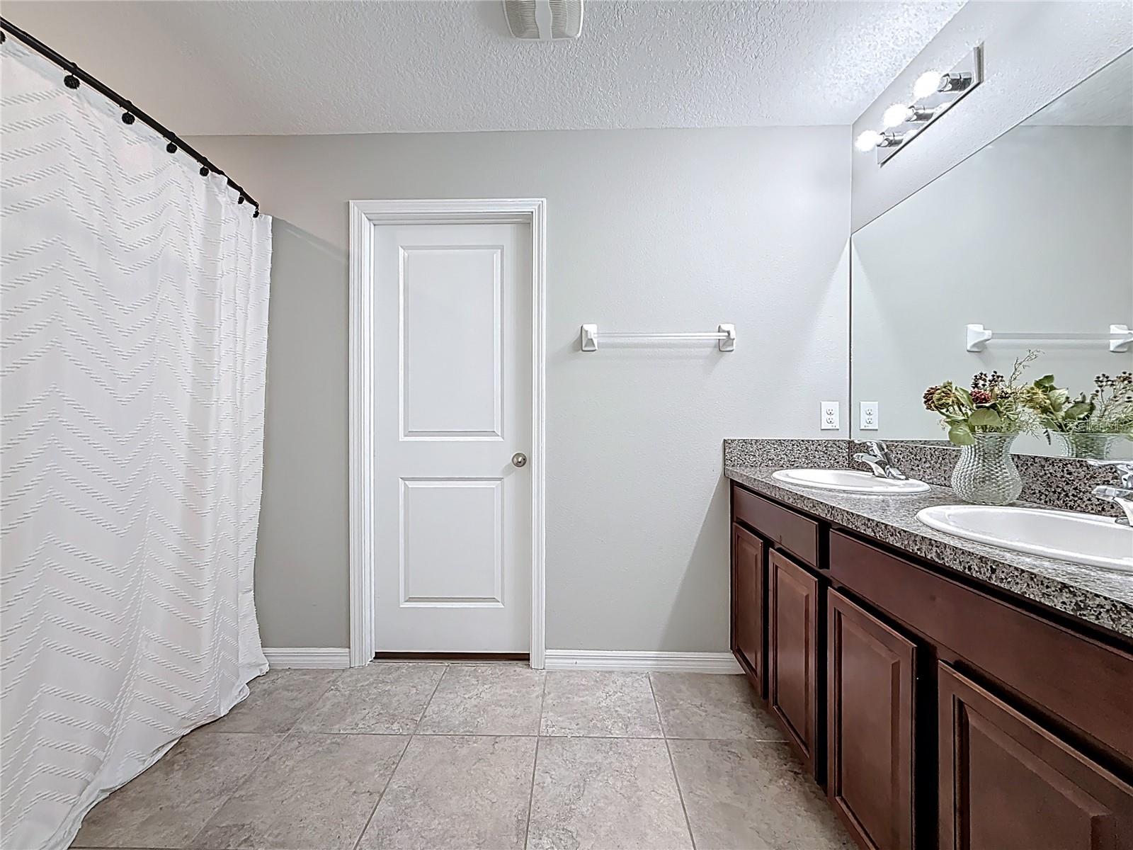 Image 43 of 53 For 12728 Lemon Pepper Drive