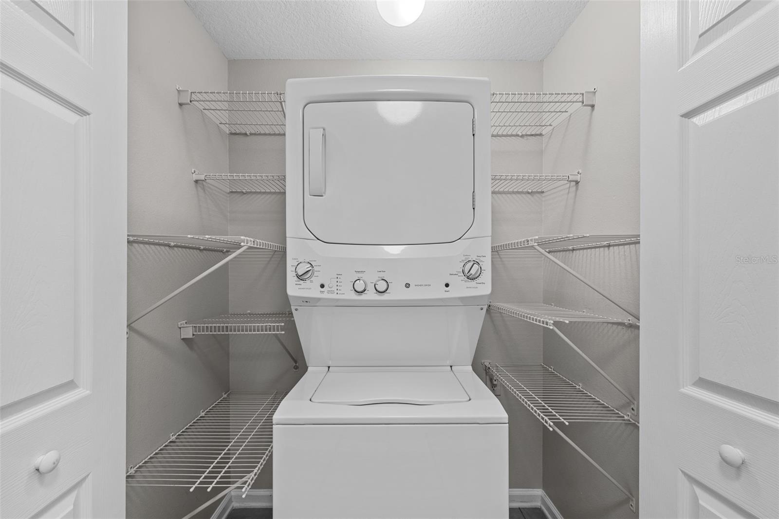 Image 15 of 35 For 800 Dakota Avenue 221