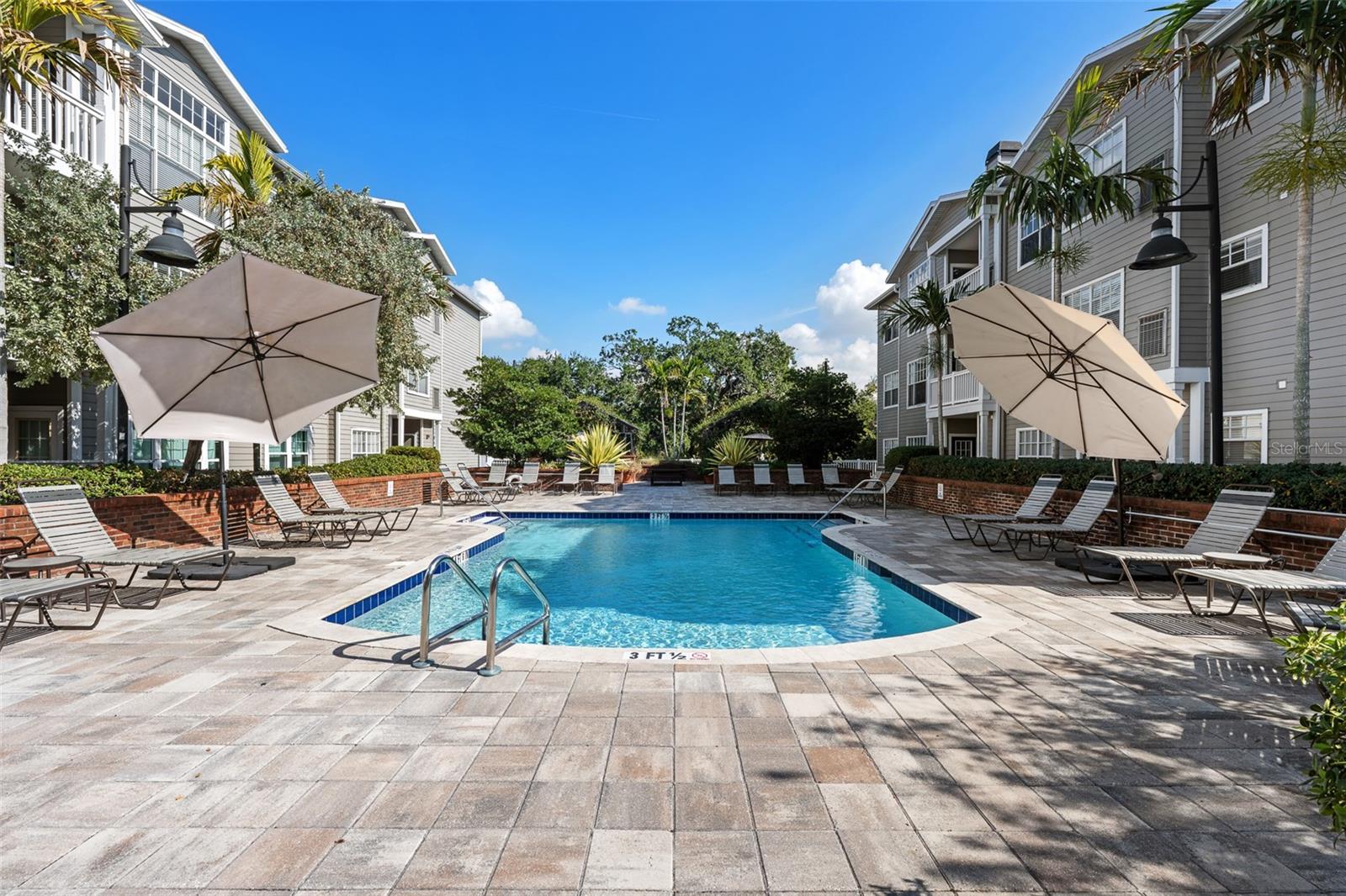 Image 20 of 35 For 800 Dakota Avenue 221