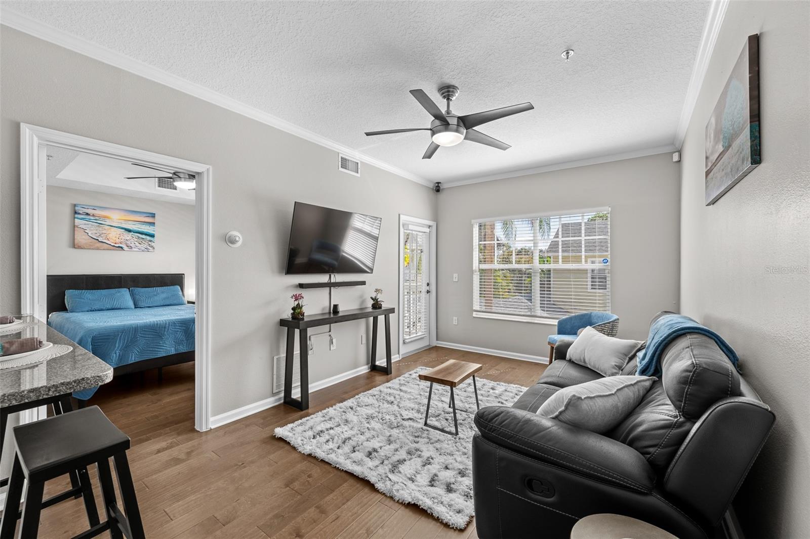 Image 5 of 35 For 800 Dakota Avenue 221