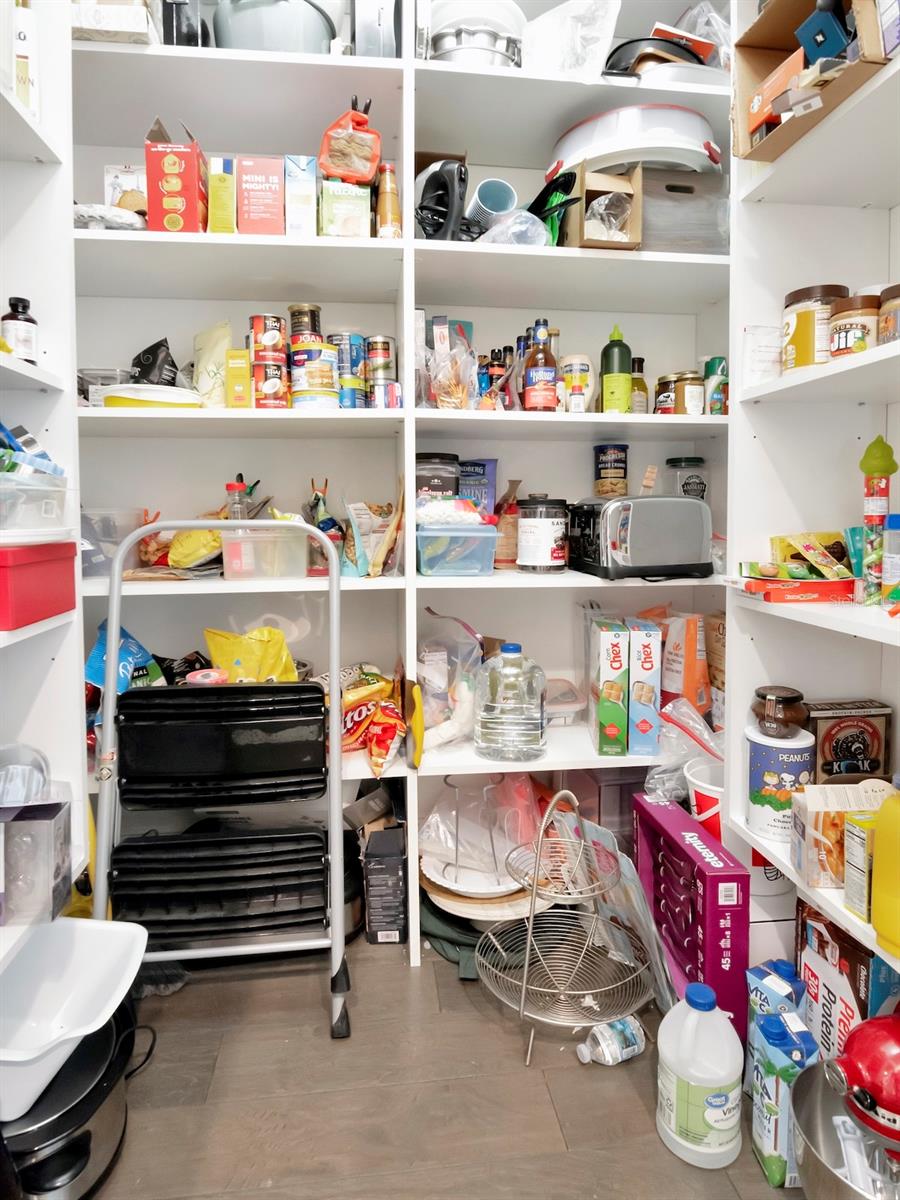 Listing photo id 10 for 150 Chippewa Avenue