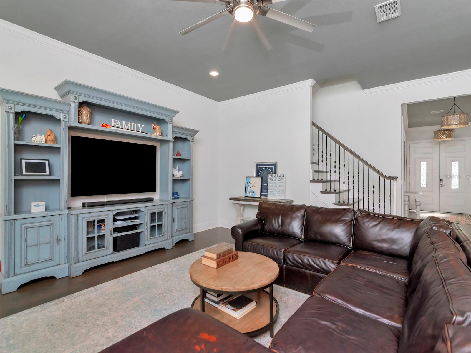 Listing photo id 11 for 150 Chippewa Avenue