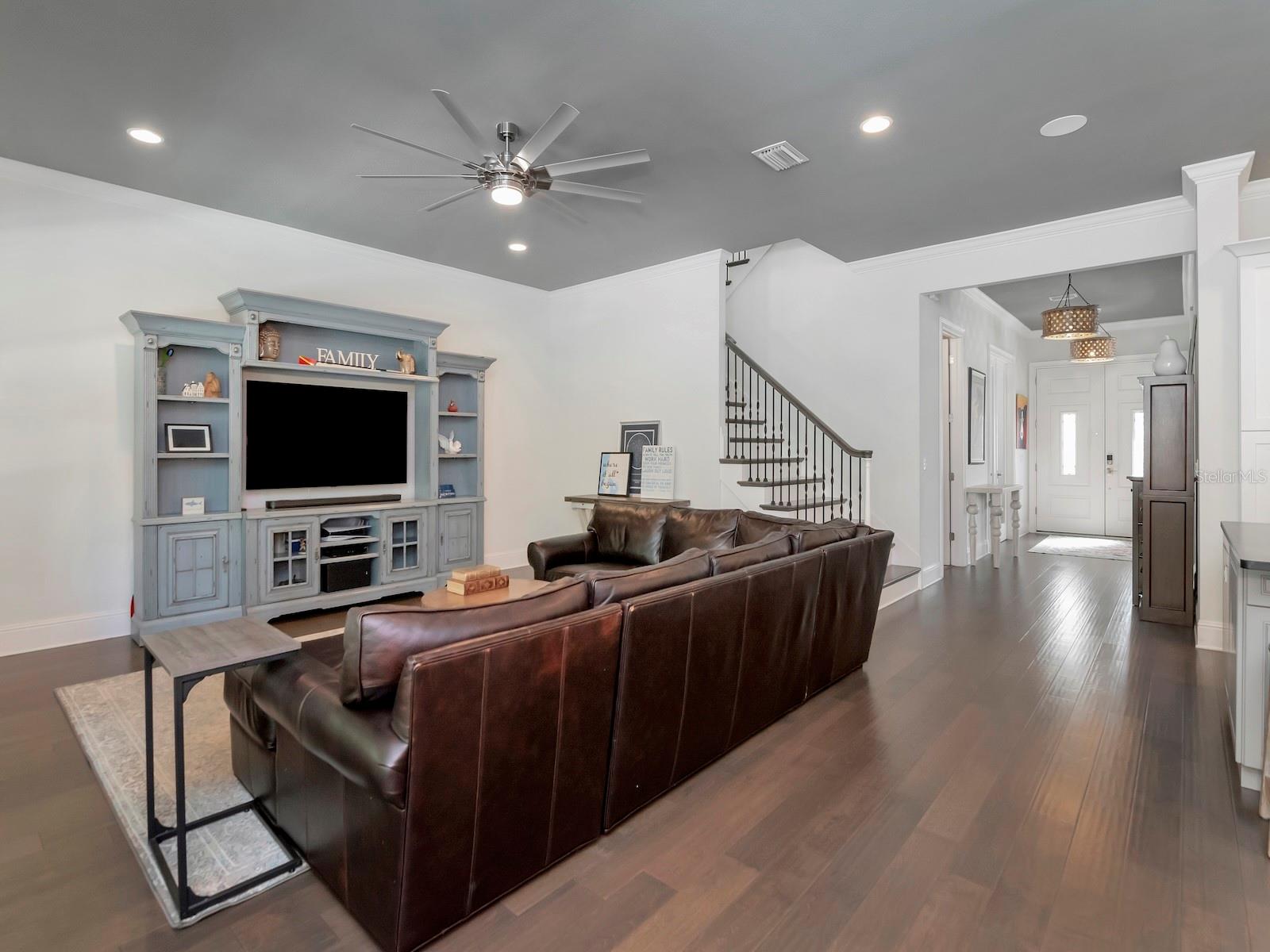 Listing photo id 13 for 150 Chippewa Avenue