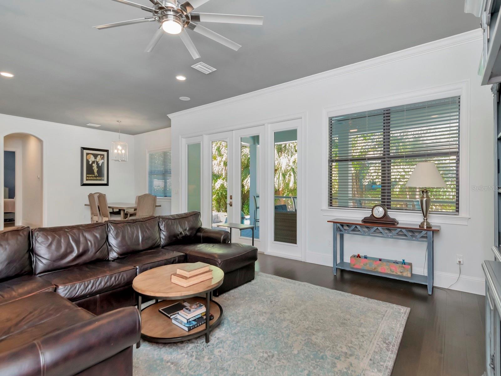 Listing photo id 14 for 150 Chippewa Avenue