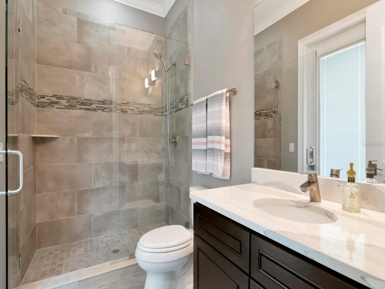 Listing photo id 37 for 150 Chippewa Avenue