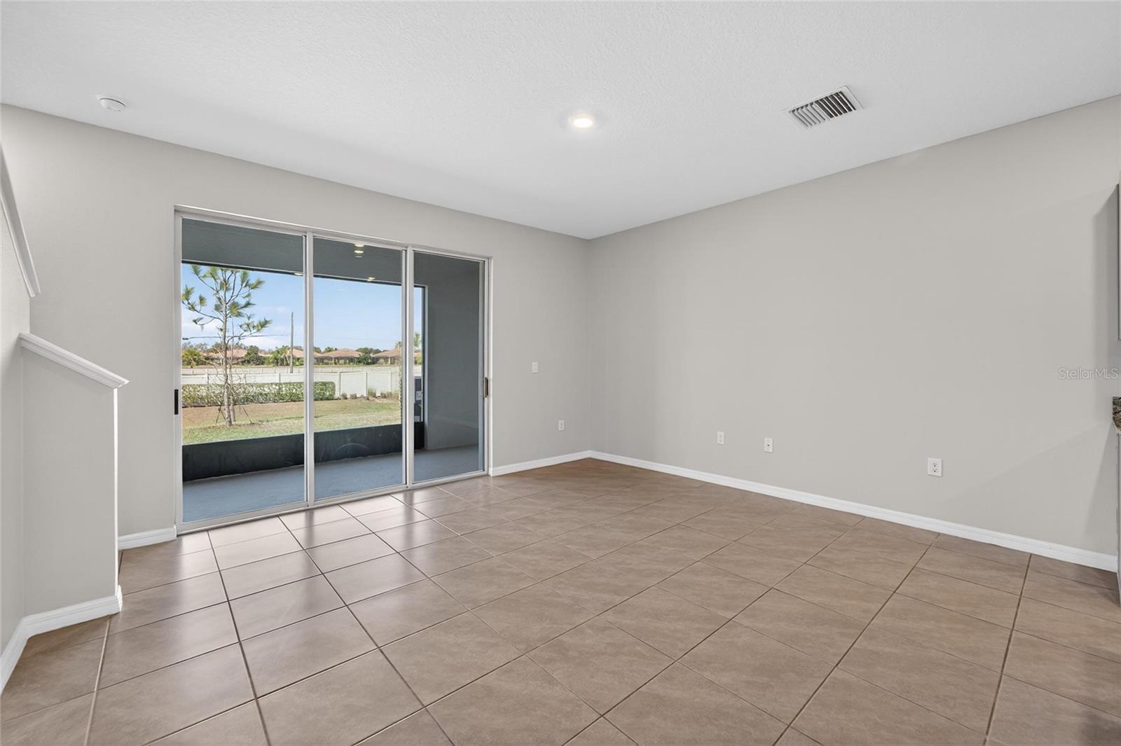 Image 20 of 73 For 188 Mangrove Shade Circle