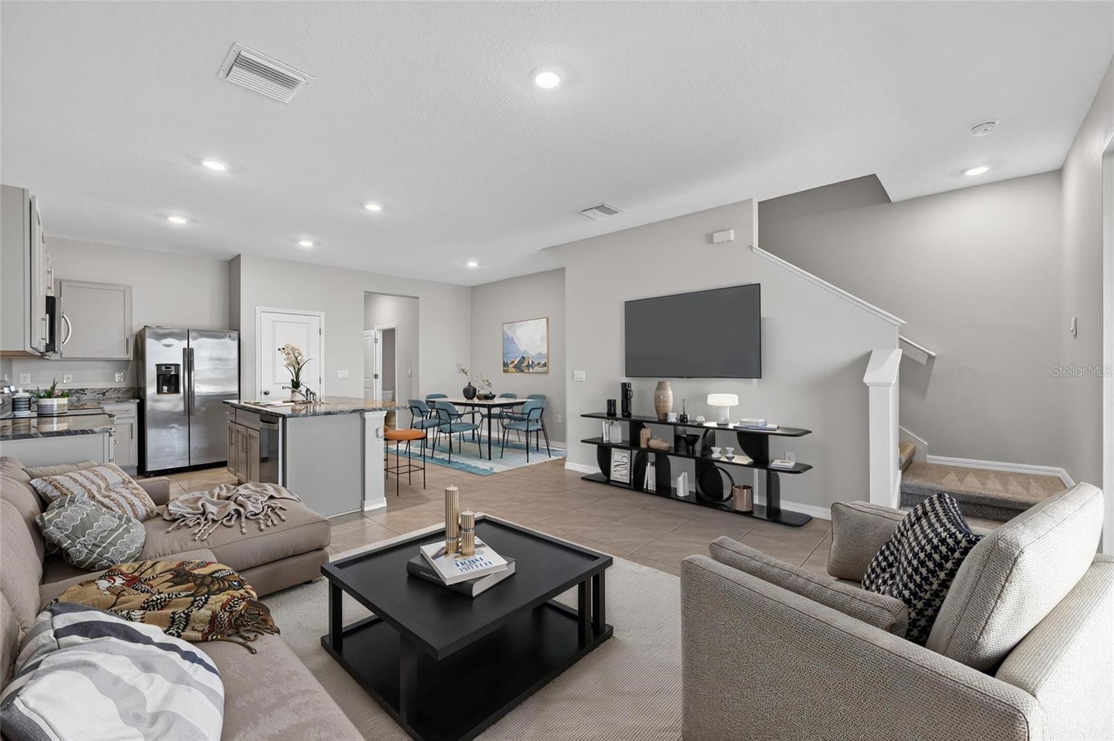 Image 21 of 73 For 188 Mangrove Shade Circle