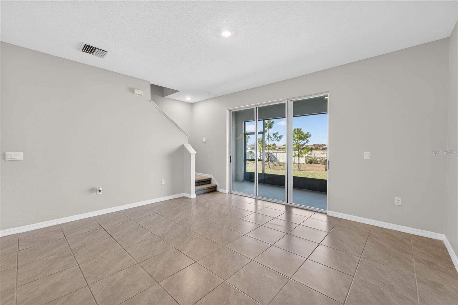 Image 22 of 73 For 188 Mangrove Shade Circle