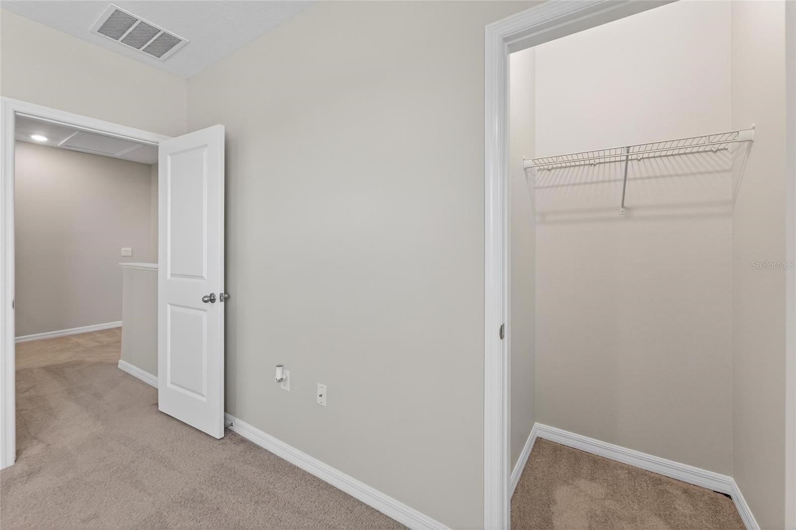 Image 30 of 73 For 188 Mangrove Shade Circle