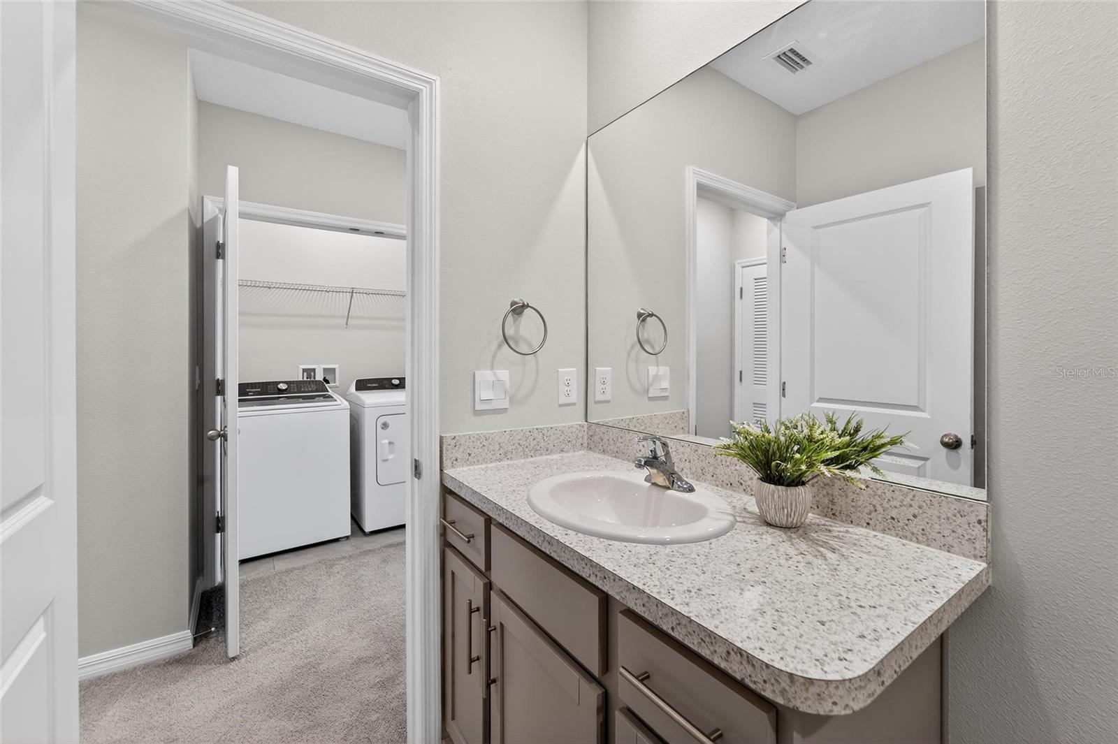 Image 38 of 73 For 188 Mangrove Shade Circle