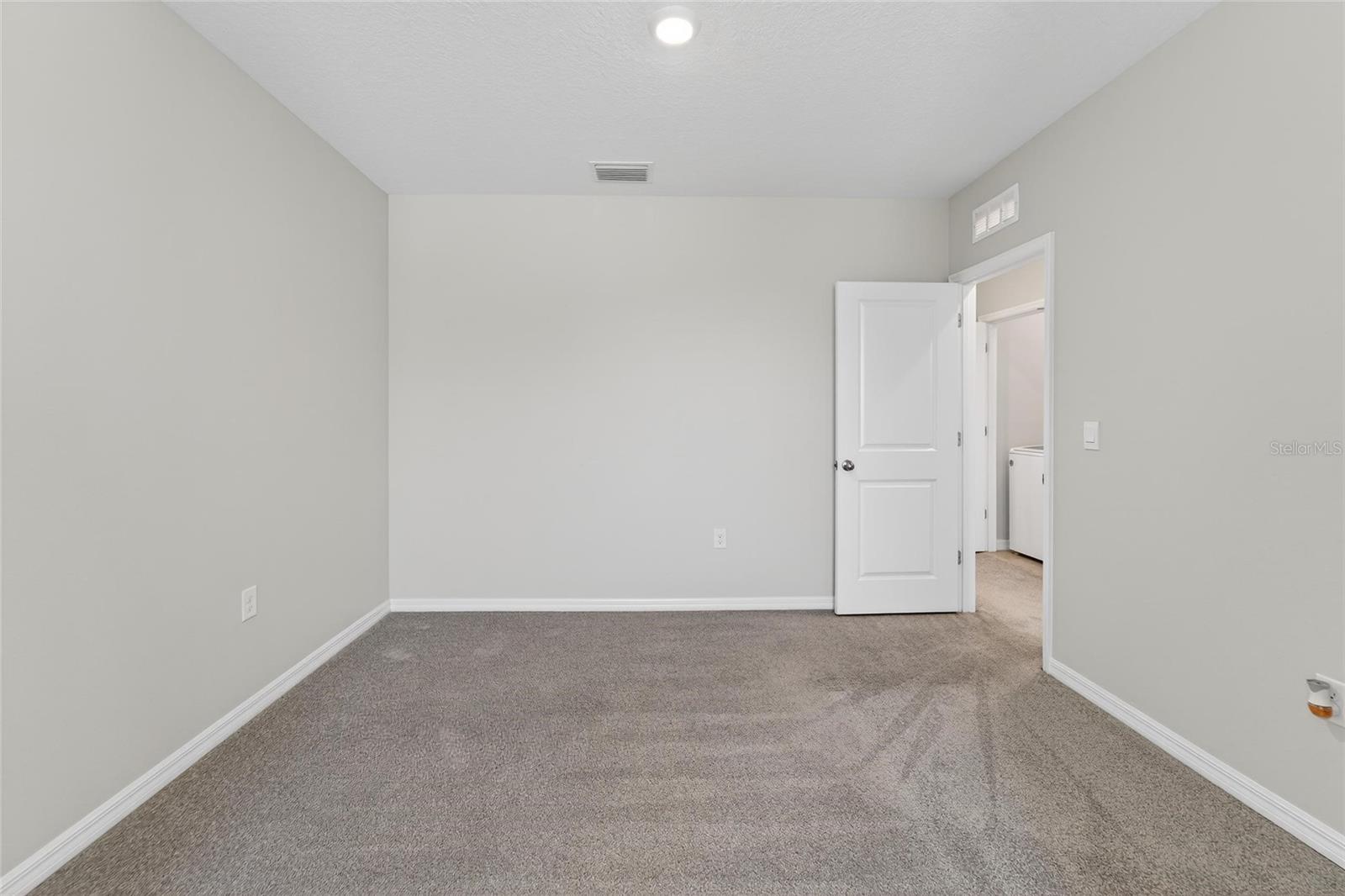 Image 41 of 73 For 188 Mangrove Shade Circle