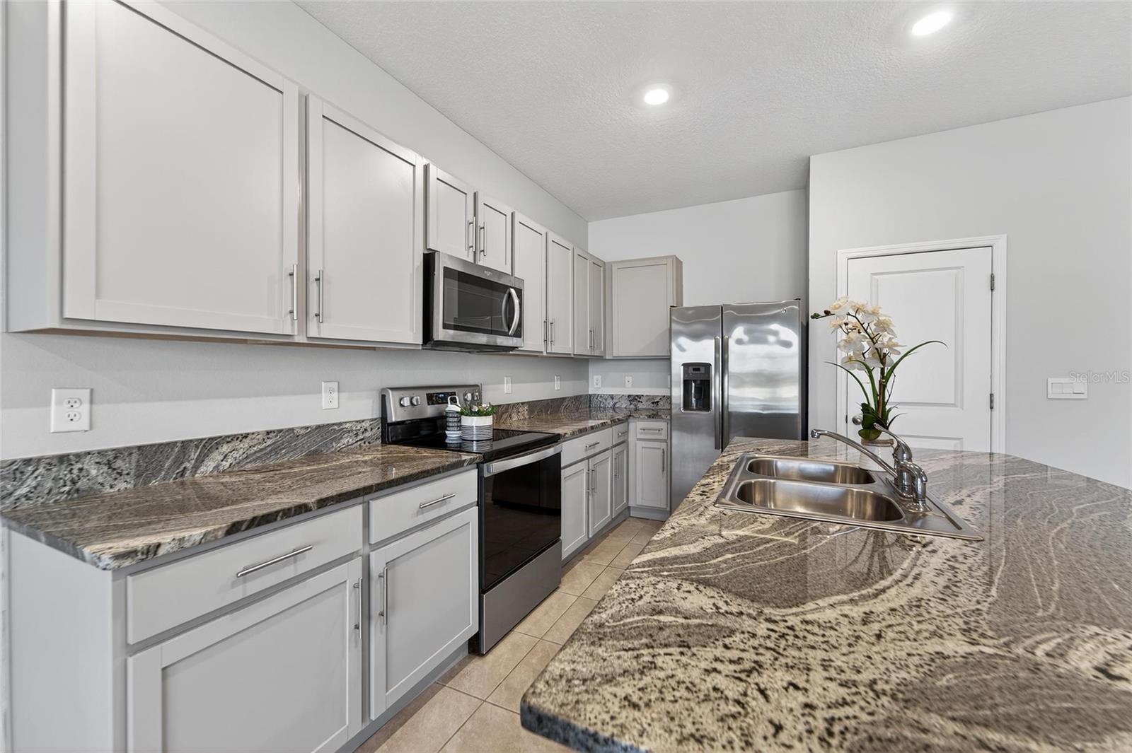 Image 5 of 73 For 188 Mangrove Shade Circle