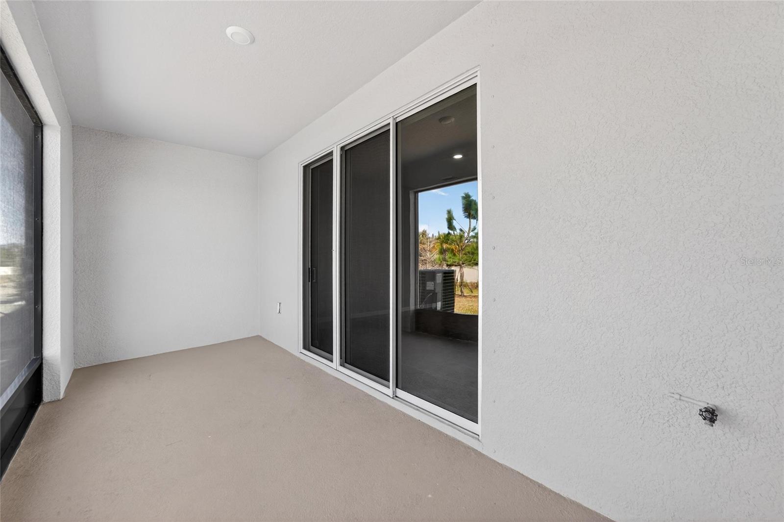 Image 50 of 73 For 188 Mangrove Shade Circle