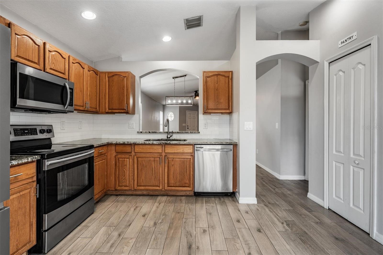 Image 10 of 38 For 10047 Landport Way