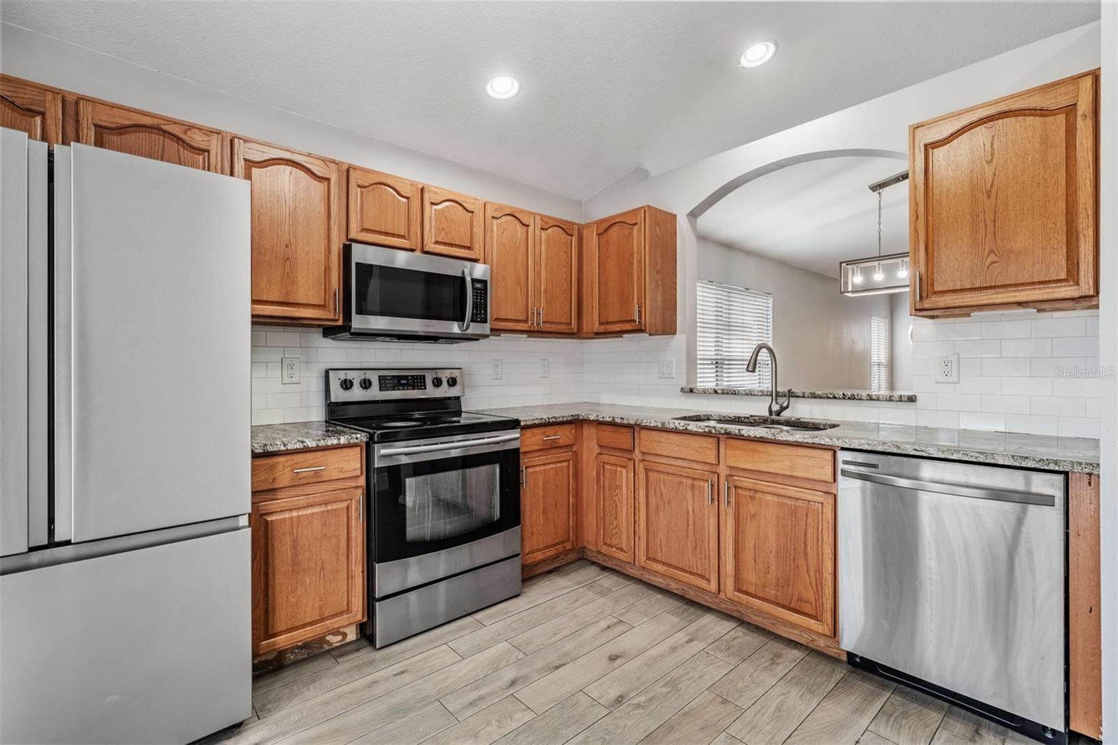 Image 11 of 38 For 10047 Landport Way