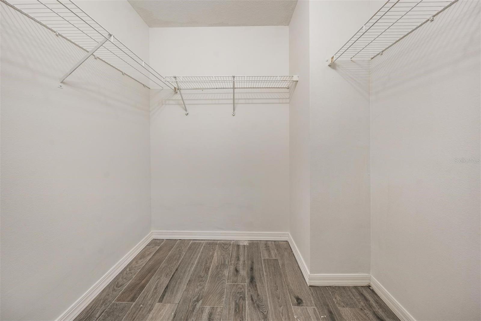 Image 17 of 38 For 10047 Landport Way