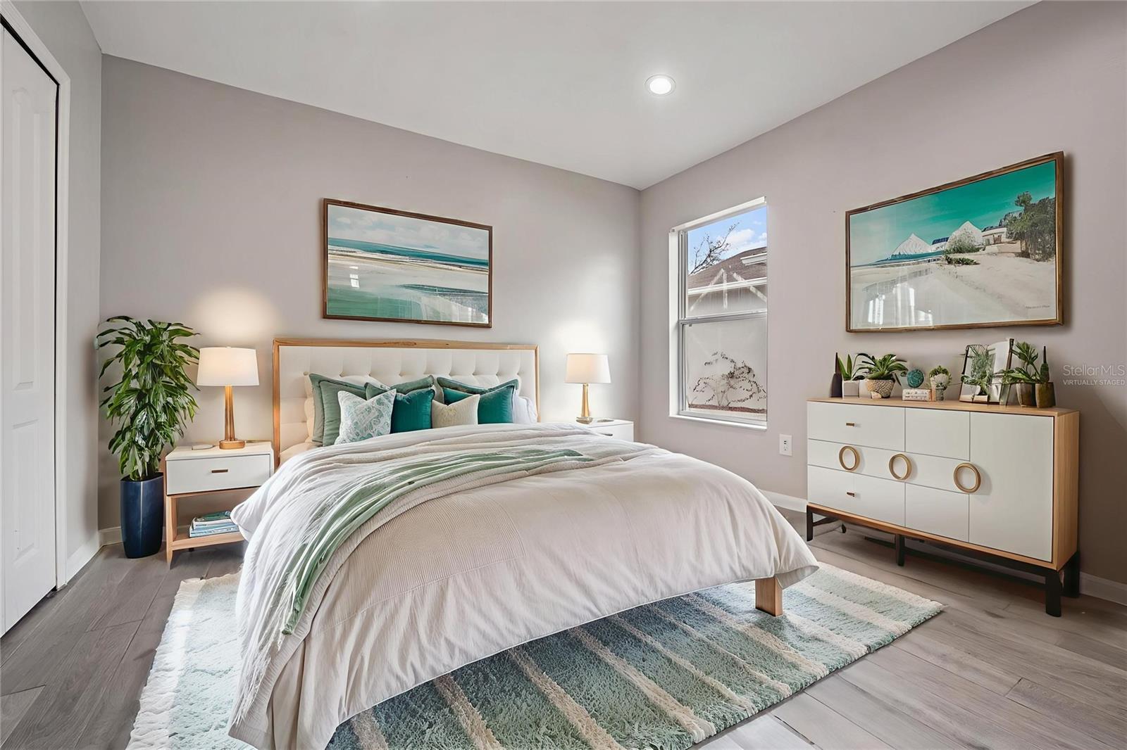 Image 20 of 38 For 10047 Landport Way