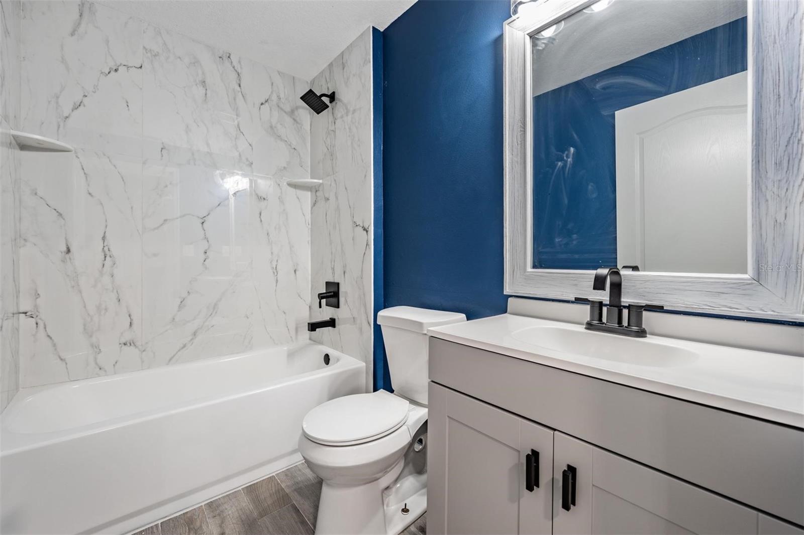 Image 21 of 38 For 10047 Landport Way