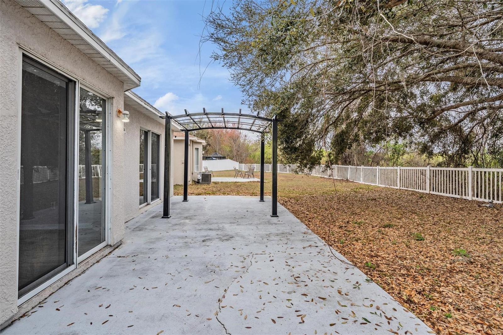 Image 24 of 38 For 10047 Landport Way