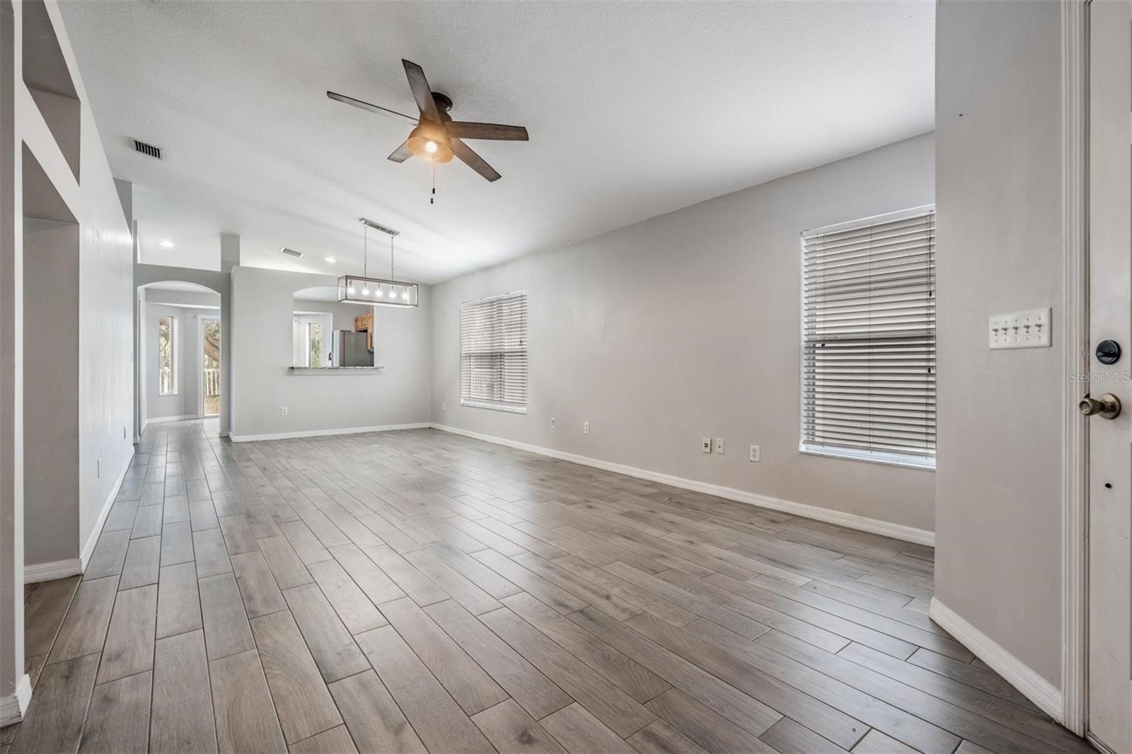 Image 6 of 38 For 10047 Landport Way